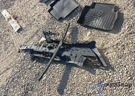 2020 Toyota Camry Se z USA, uszkodzony, nr VIN 4T1G11AK9LU897569